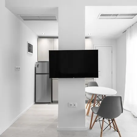Denizen, Nilie Hospitality Mgmt 公寓 *