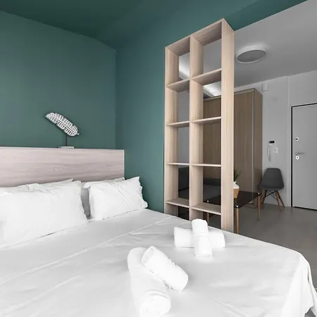 Denizen, Nilie Hospitality Mgmt * Szaloniki