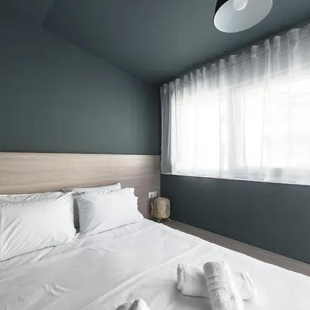 Denizen, Nilie Hospitality Mgmt