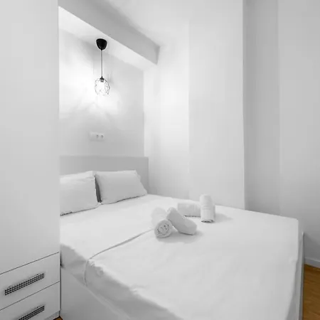 Denizen, Nilie Hospitality Mgmt 公寓